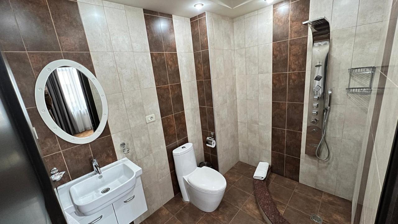 Grand Hills Hotel Yerevan Exterior photo